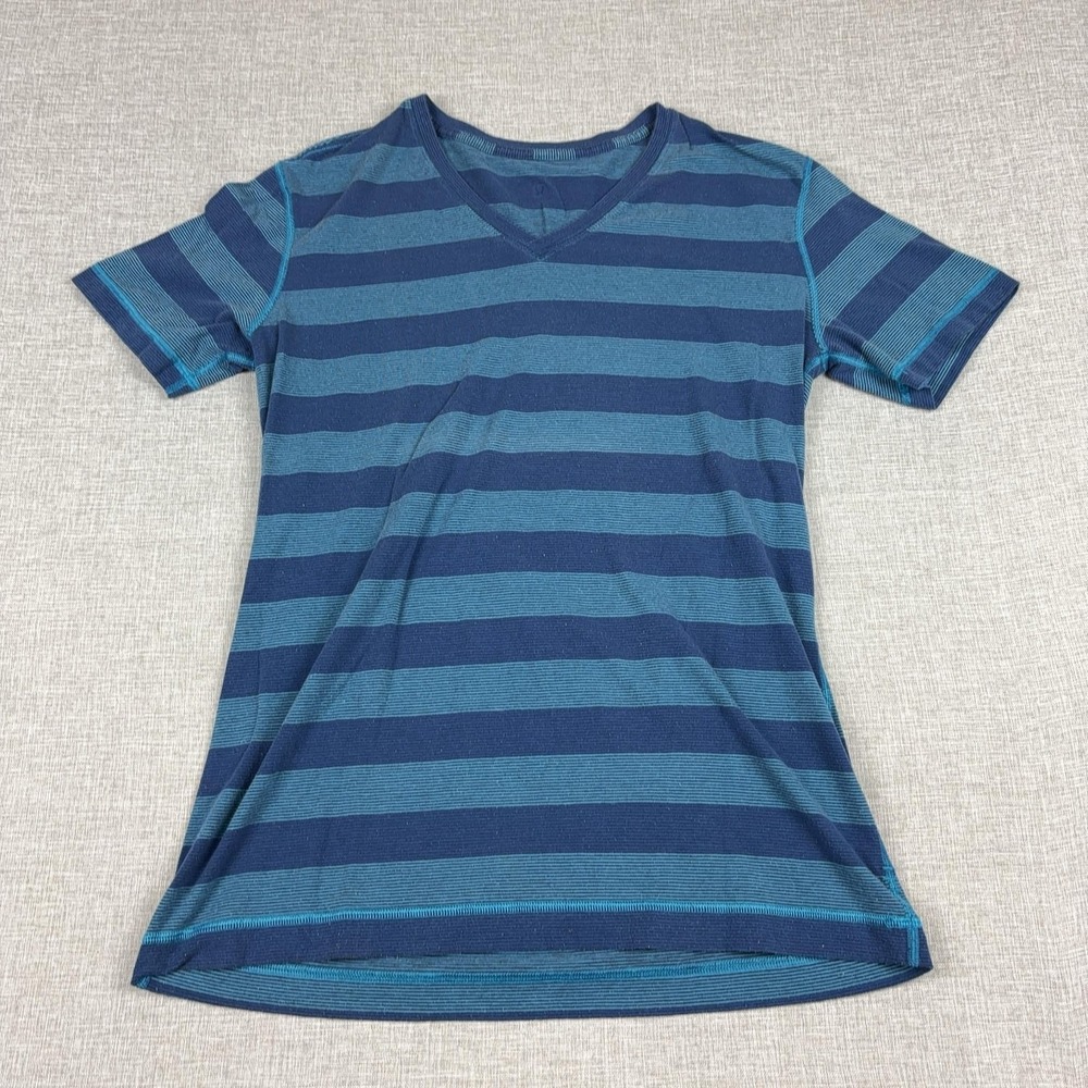 Lululemon T-Shirt Womens‎ Medium Blue Striped V-Neck Short Sleeve Athletic Top